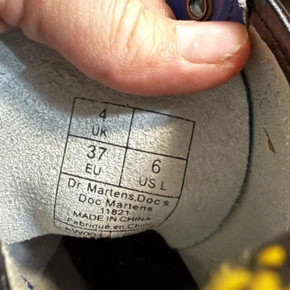 Dr. Martens Blue Patent Leather Combat Boots Sz 6 (UMRZWP) - Picture 6 of 8